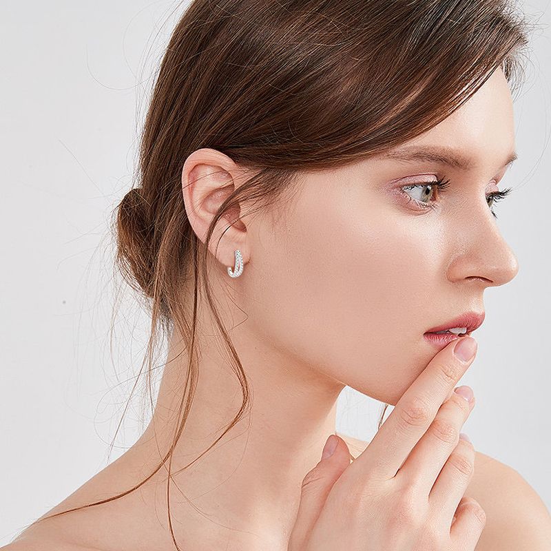 DEC U-Shaped Premium Moissanite Earrings