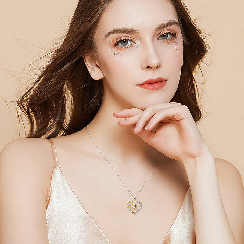 DEC Flowerin Heart 1.0CT Moissanite Necklace