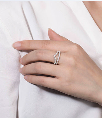 DEC You & I Dual Moissanite Rings